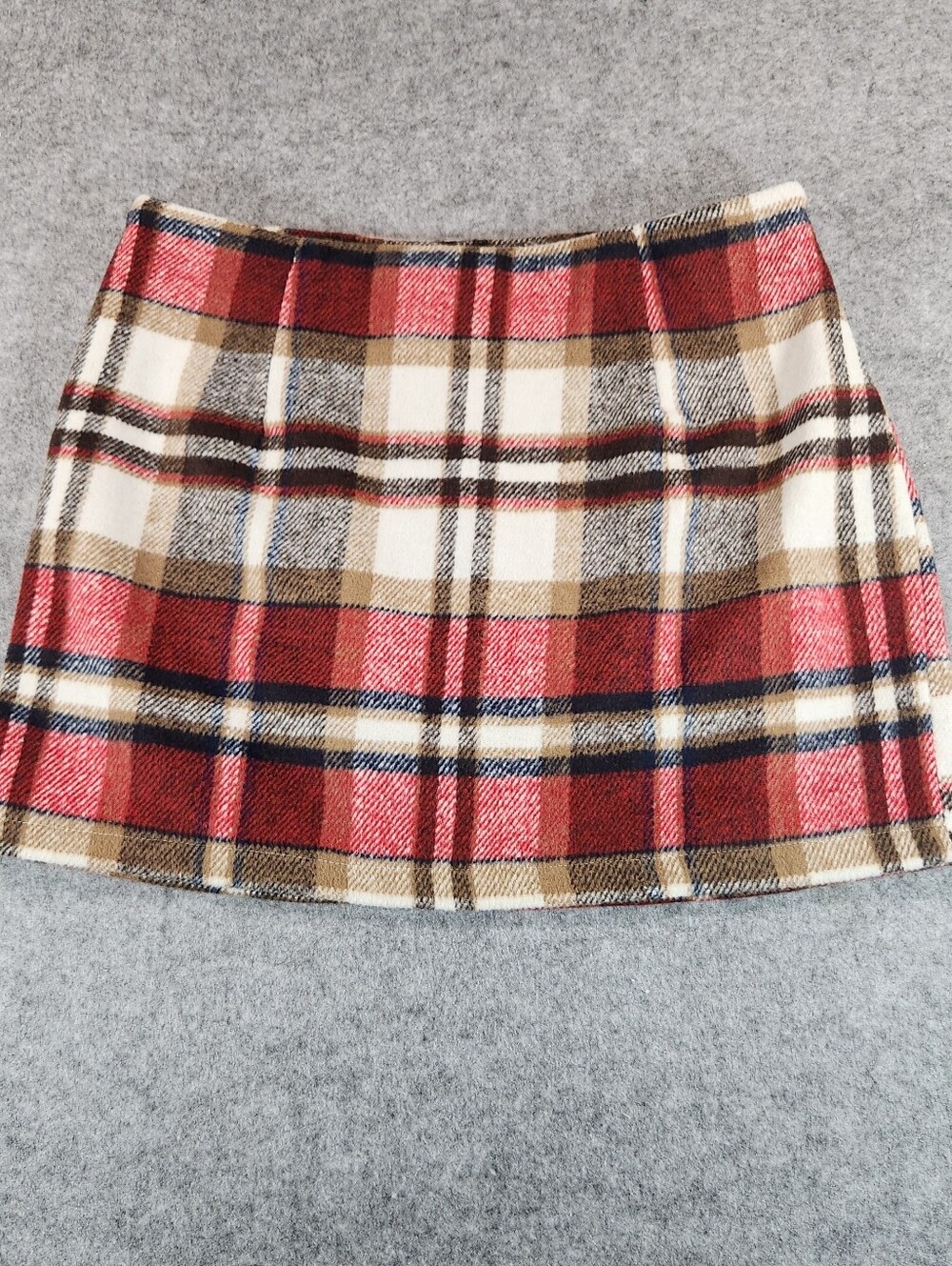 iO Plaid A-Line Mini Skirt in Red and Tan Large